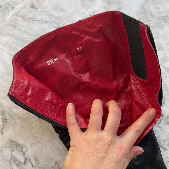 JOANNE MERCER | Knee high heeled pointed toe boots - Picture 6 of 10